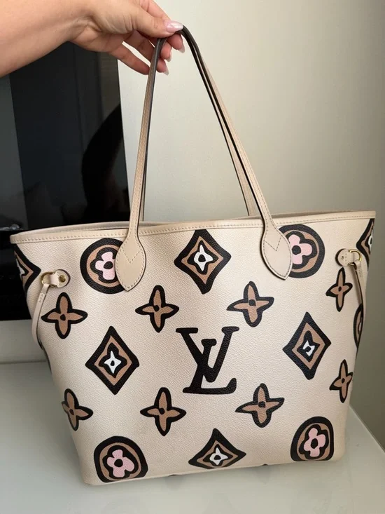Louis Vuitton Neverfull MM in “Wild Creme” - Picture 2 of 14